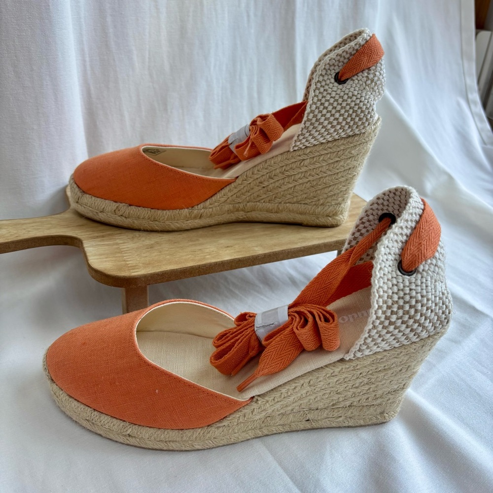 Soludos Orange and Cream Espadrille Wedges